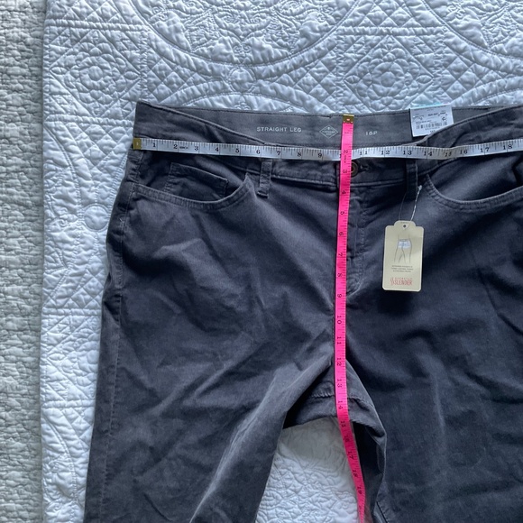 St John's Bay Straight Corduroy Pants Womens 18P Gray Mid Rise Zip Stretch NWT - Picture 4 of 8